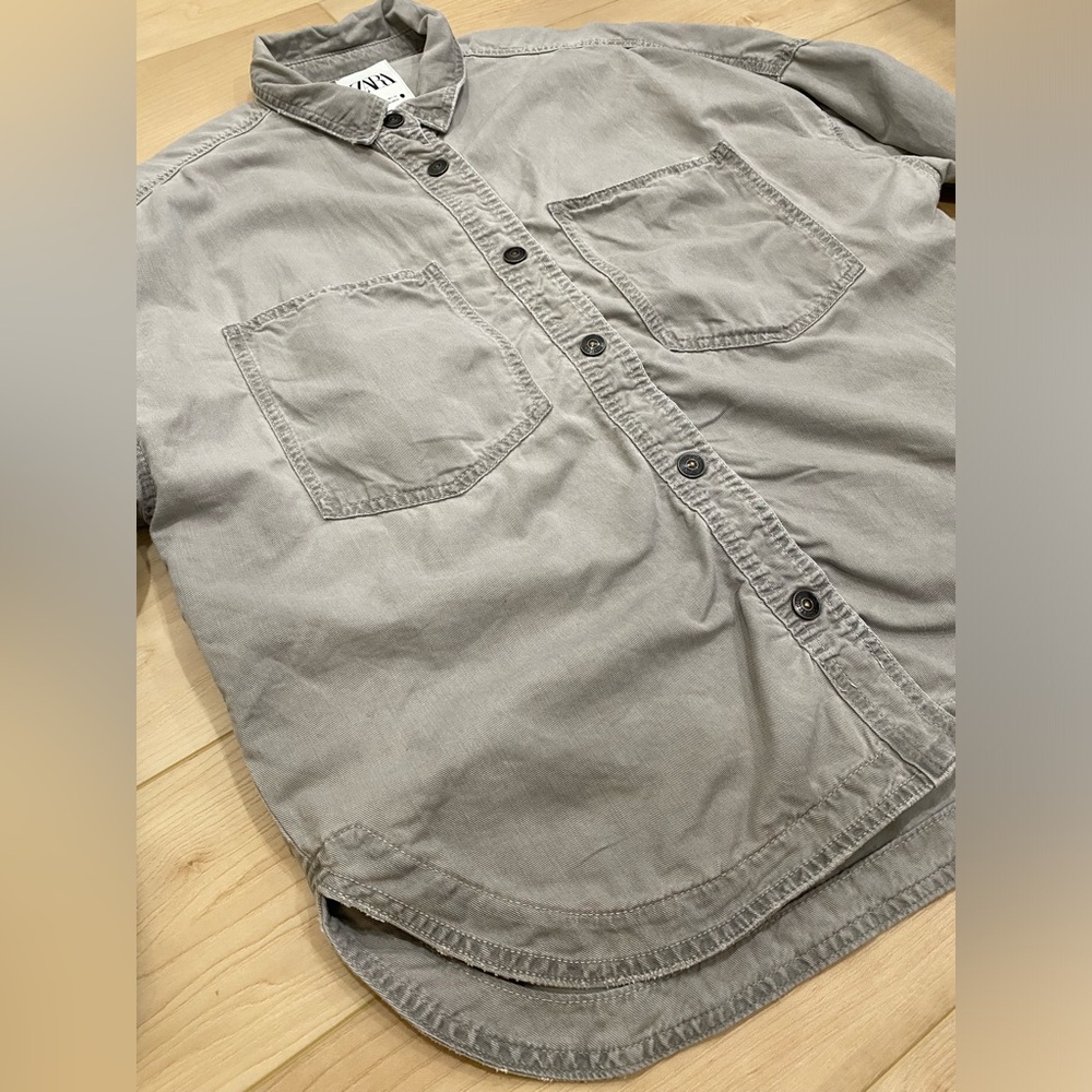 Casual Gray Button-Up Jacket